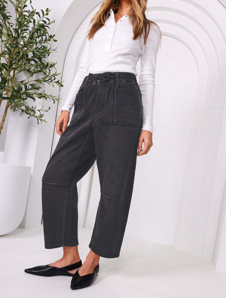 Monaco Leo Barrel Jeans